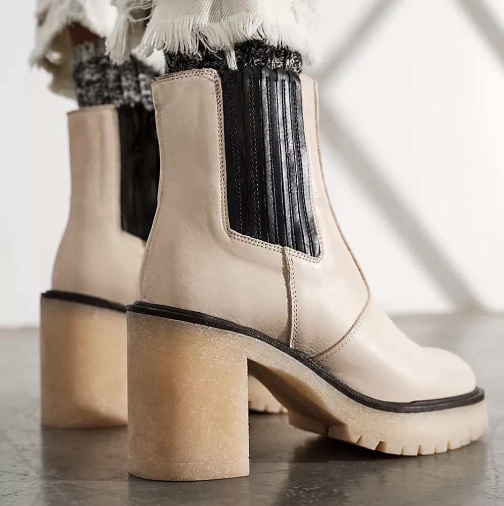 Free People James leather chelsea ankle boots size 38.5 US 8.5 new in box